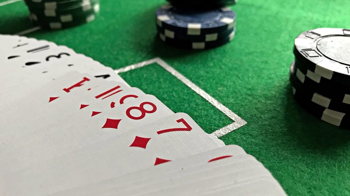Stillbild på en pokerhand