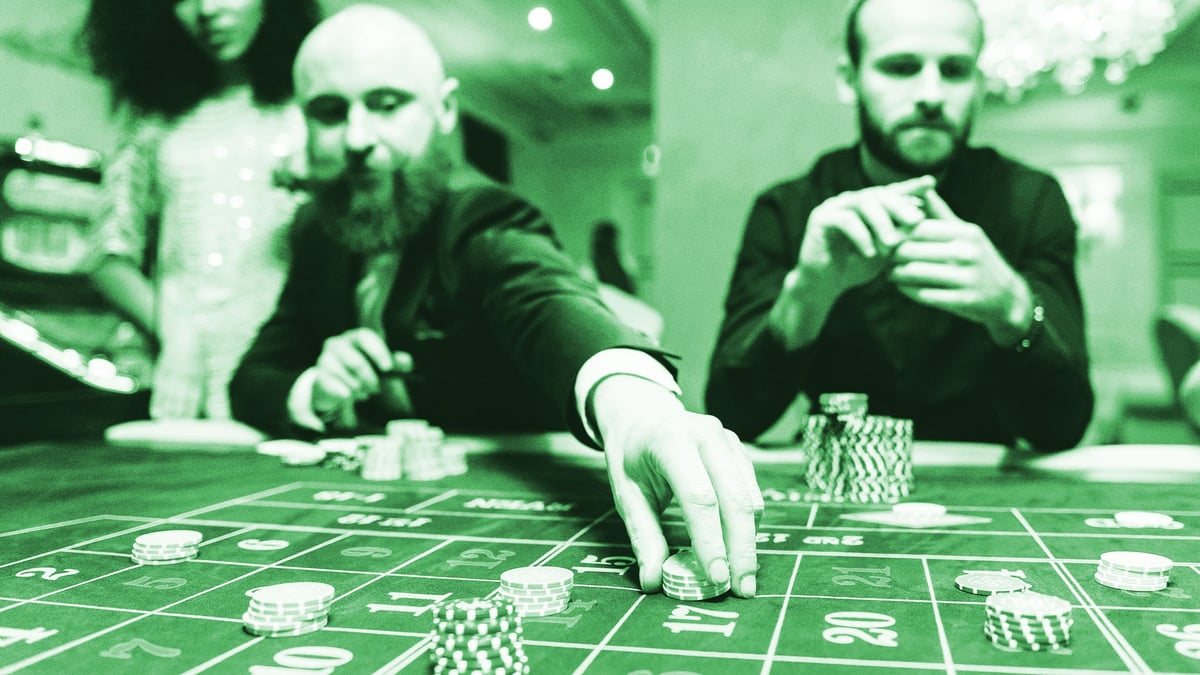 En person testar Roulette strategier.