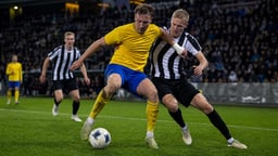 Två fotbollslag i Superettan